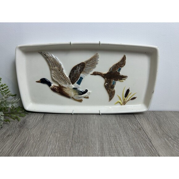 Vintage 1965 Hand Painted Ceramic Tray Wall Hanging Mallard Ducks SMALL CHIPS - Picture 1 of 12